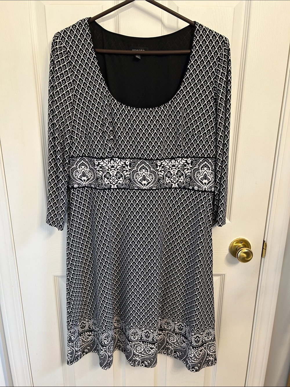 Spense Black Scoop Neck Dress